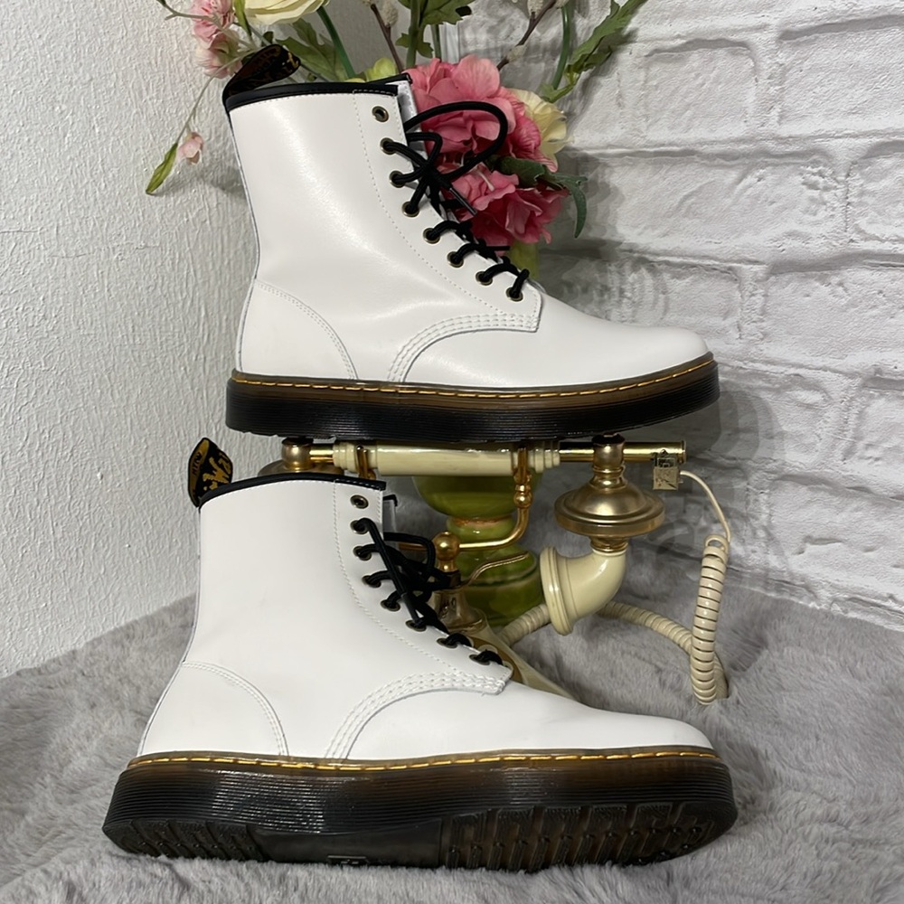 Unisex. Dr. Martens White Combat Boots with Black Laces. NWOT